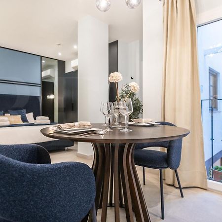 Intimate Studio In The Heart Of Malaga By Rems Bagian luar foto