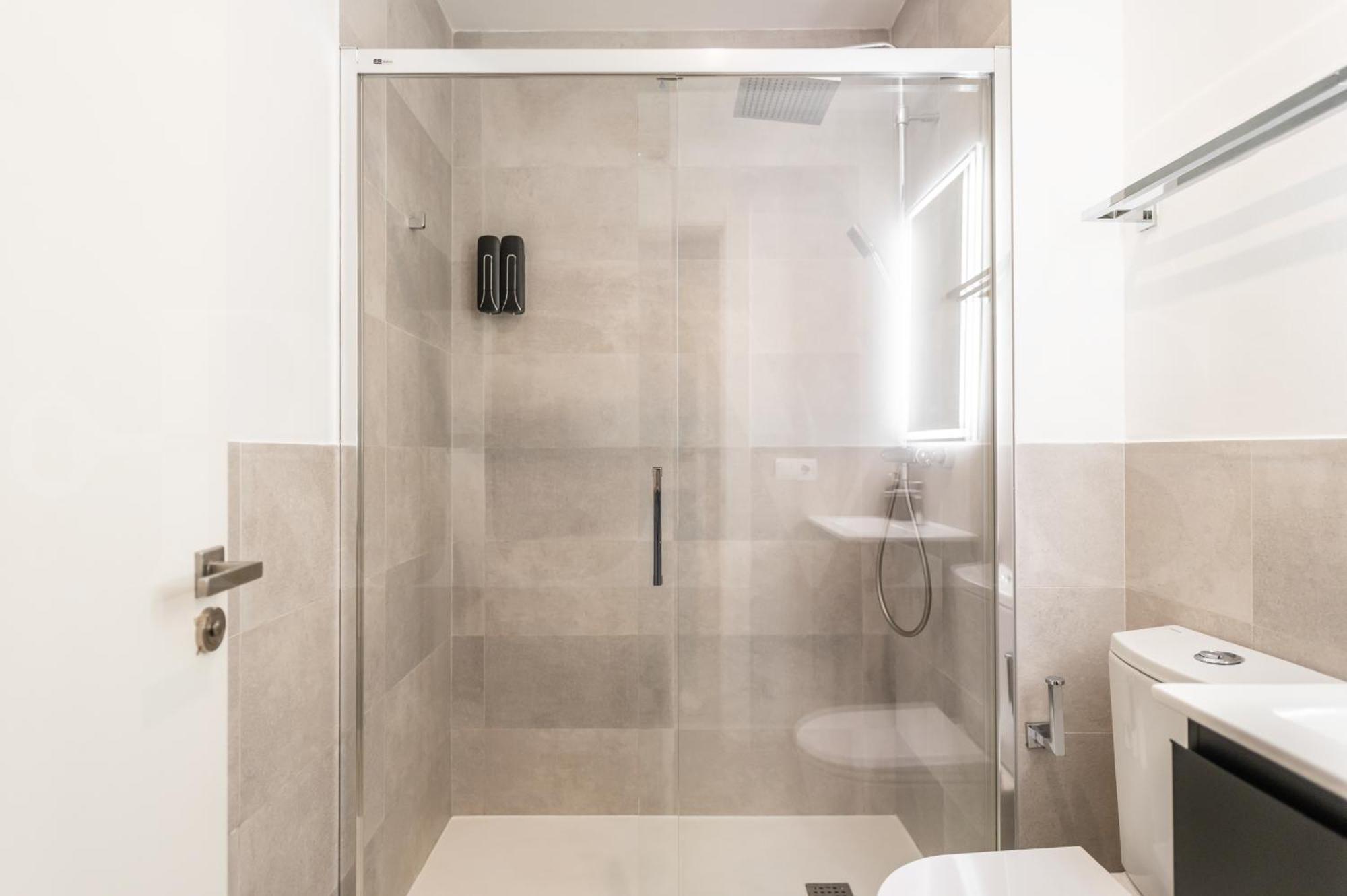 Intimate Studio In The Heart Of Malaga By Rems Bagian luar foto