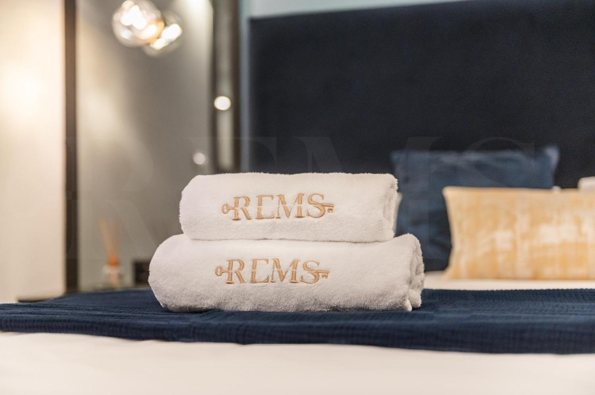 Intimate Studio In The Heart Of Malaga By Rems Bagian luar foto